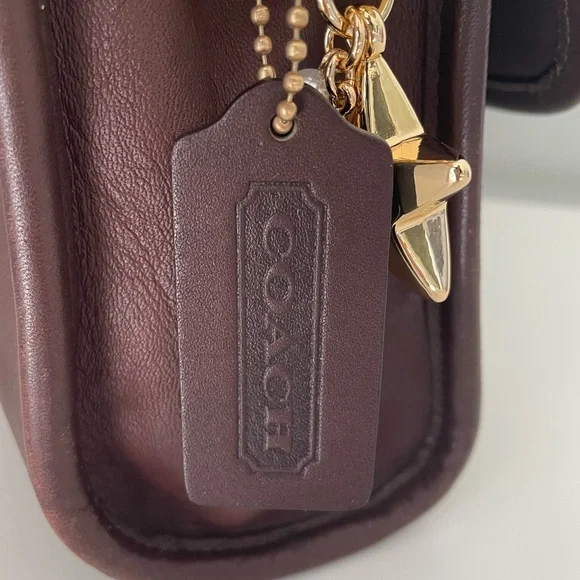 Vintage Coach Court Crossbody | 9870 - Brown Leather - Picture 14 of 16